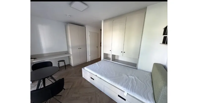 Kompaktes Apartment in Berlin: Einzimmerwohnung in Adlershof — photo 1